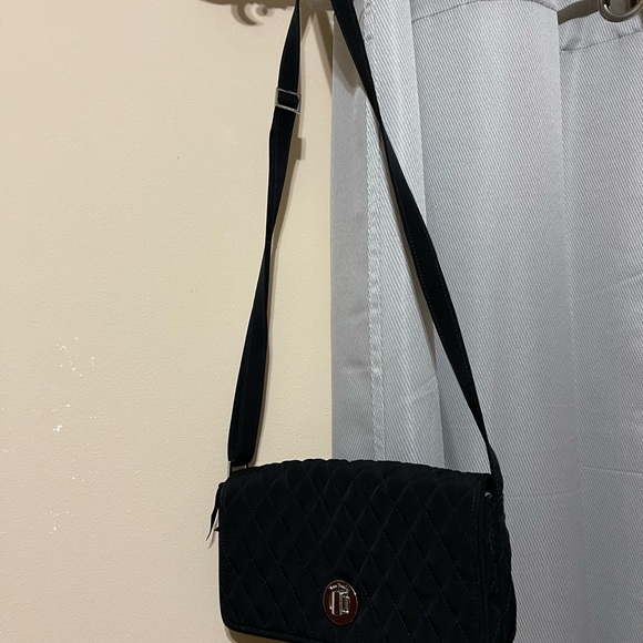 dainty Vera Bradley purse 👛💕 - Picture 4 of 4